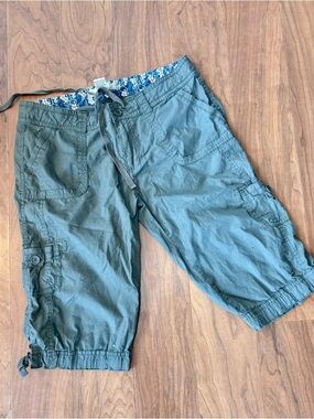 Angel Kiss Olive Cargo Shorts with Drawstring